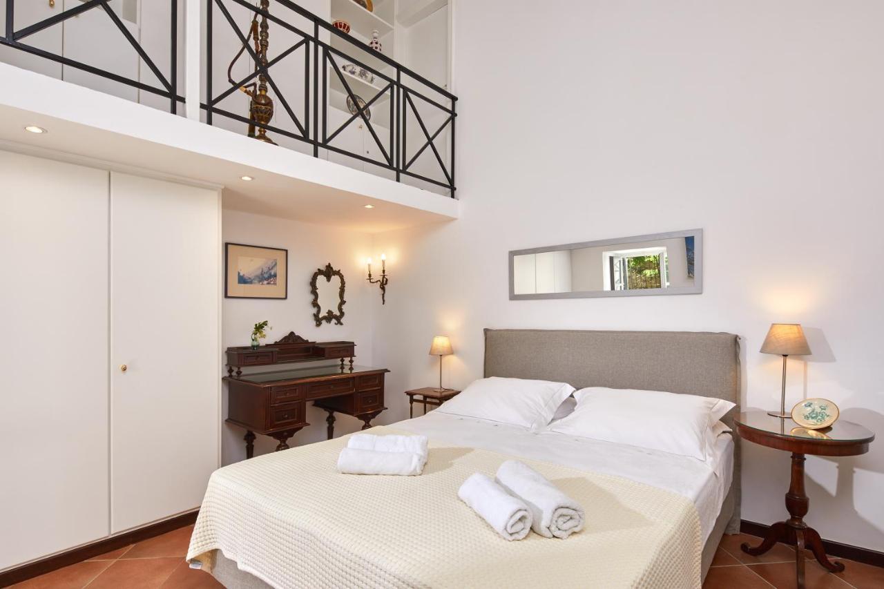 Muazzo Plaka Homes, Upper Home With Balcony & Ground Home No Balcony, By Thinkvilla Αθήνα Εξωτερικό φωτογραφία